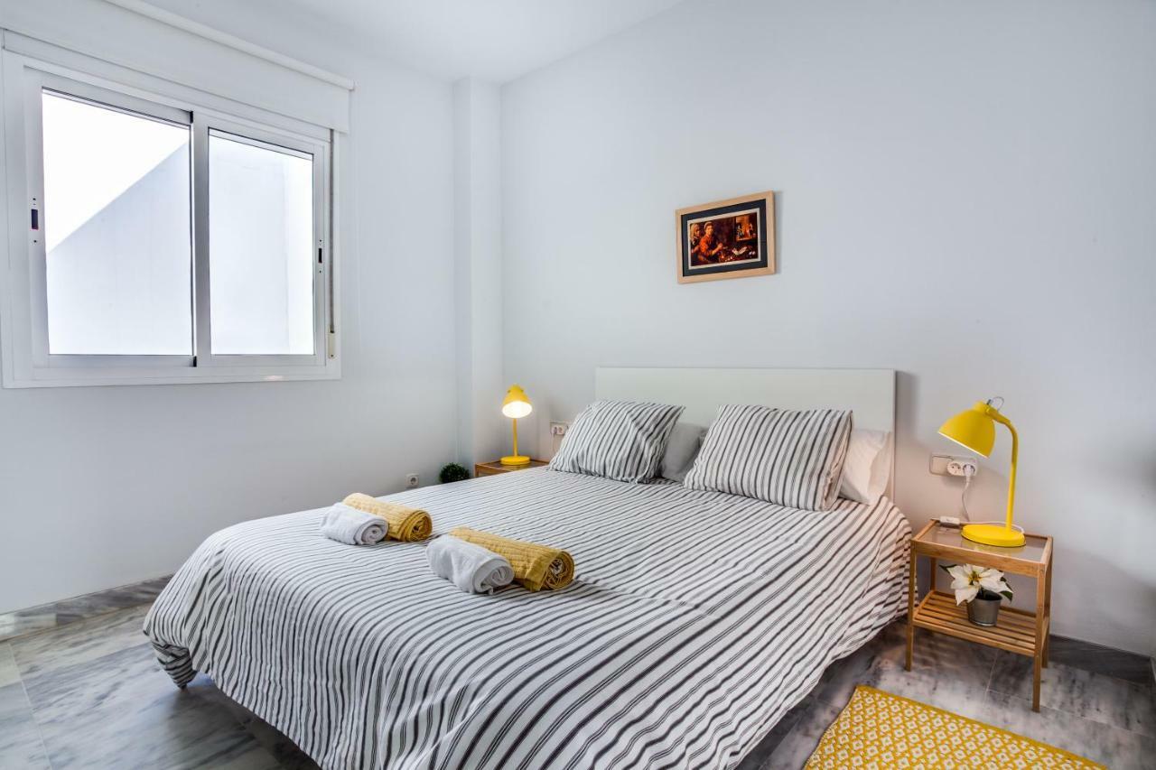 Encantador Atico Con Terraza Sevilla Kültér fotó