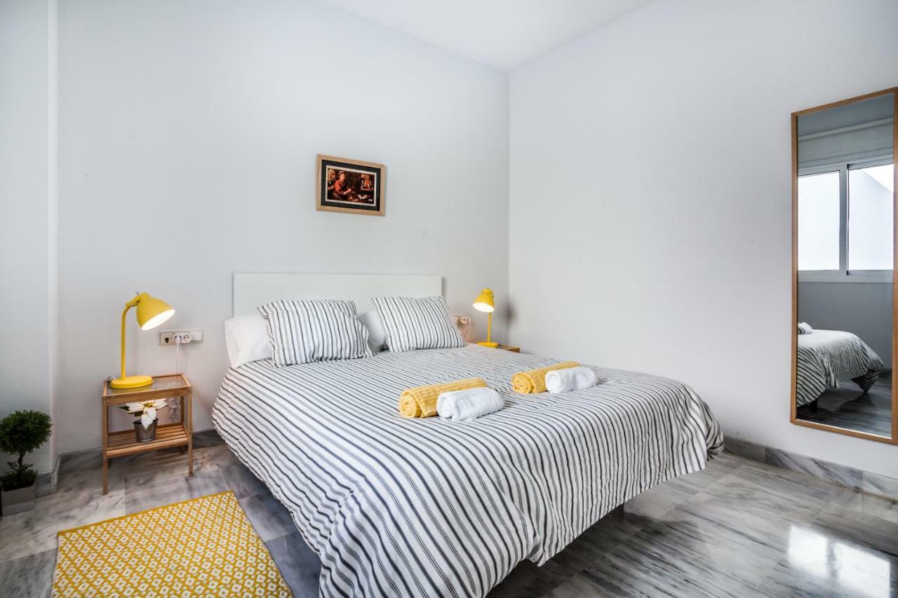 Encantador Atico Con Terraza Sevilla Kültér fotó